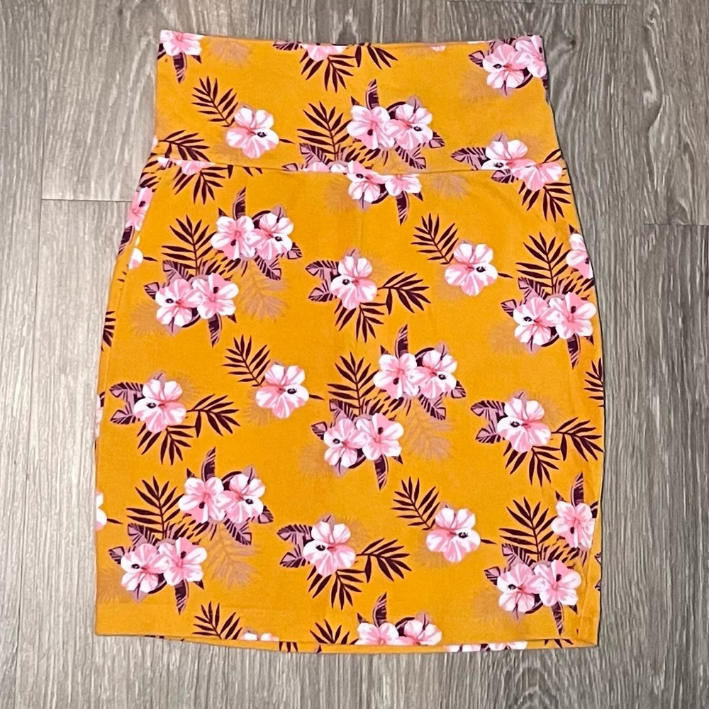 Charolette Russe - Floral Skirt